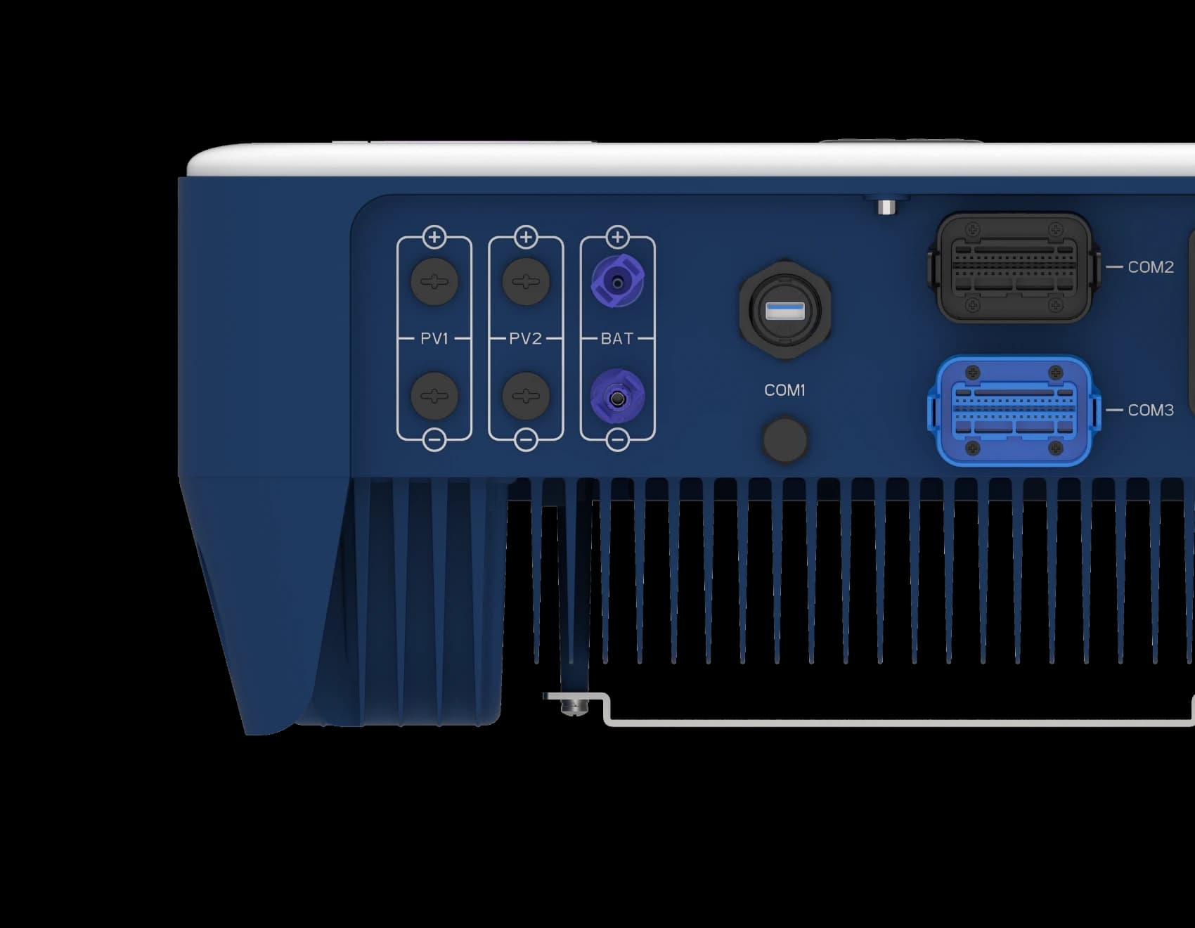 Solinteg M2HT-10K-30-AC, detail van de aansluitplaat met BAT en COM1 t/m COM3 (PV-posities afgedicht)